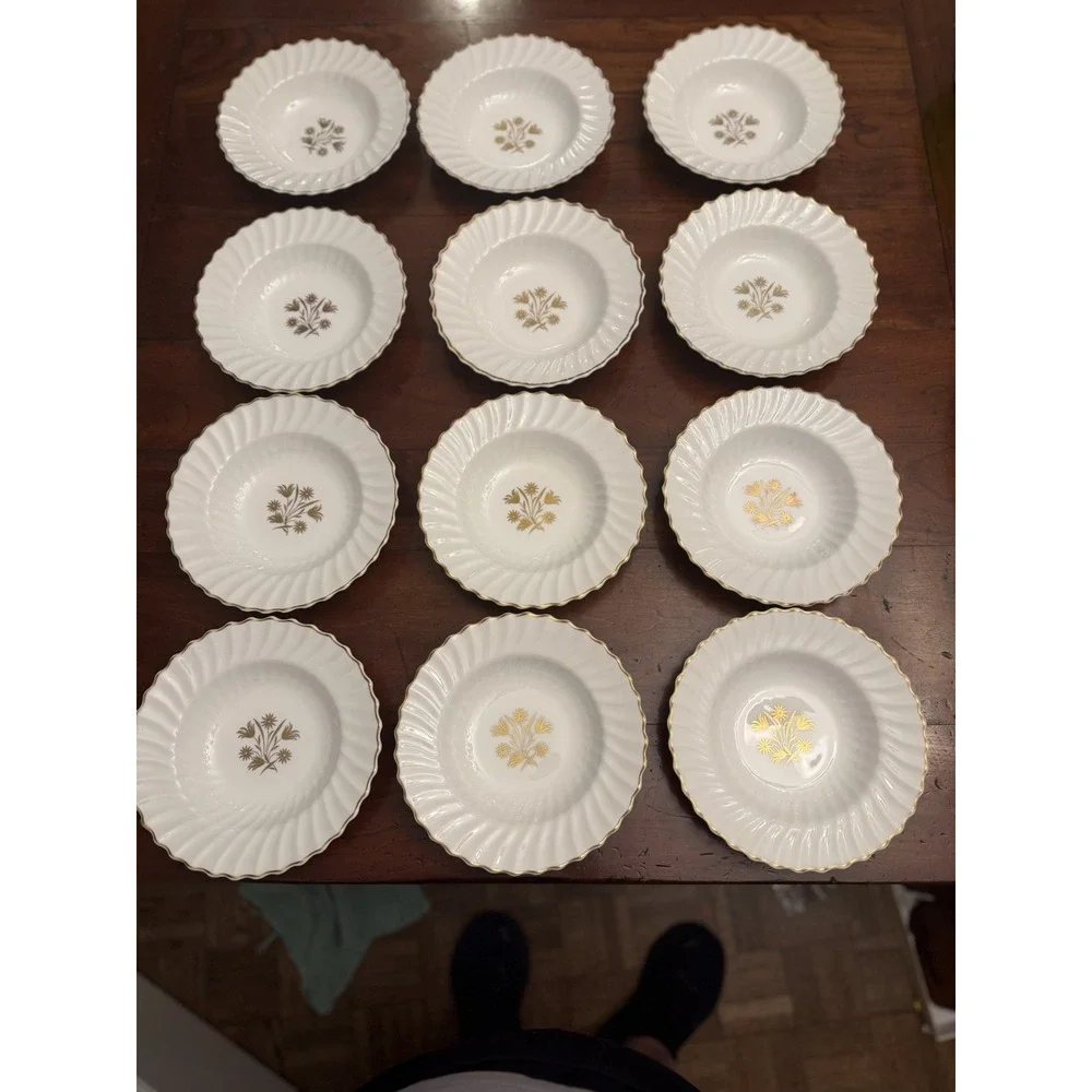 Set of 6 Vintage Royal Doulton Napier Soup Bowls H4800 Gold Swirl Scalloped Edge